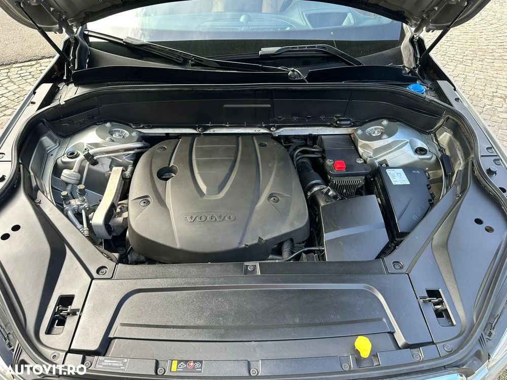 Volvo XC 90 D5 AWD Inscription - 32