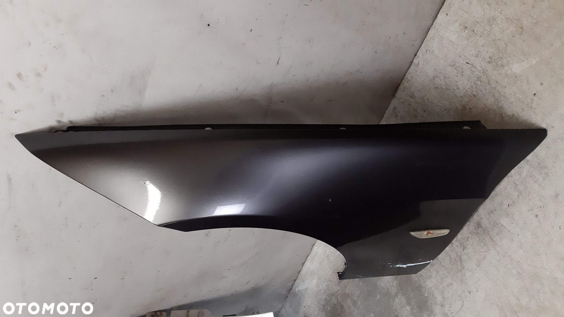 * BŁOTNIK LEWY PRZÓD BMW E90 E91  SPARKLING GRAPHITE GRAFITOWY DO MALOWANIA - 2