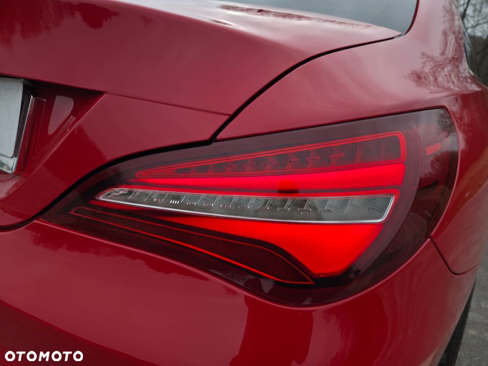Mercedes-Benz CLA 200 d 7G-DCT Peak Edition - 28