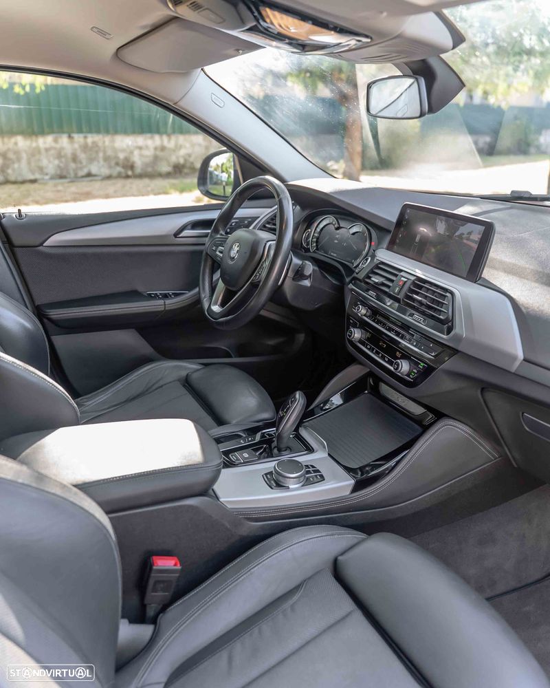 BMW X4 xDrive20i Aut. Advantage - 24