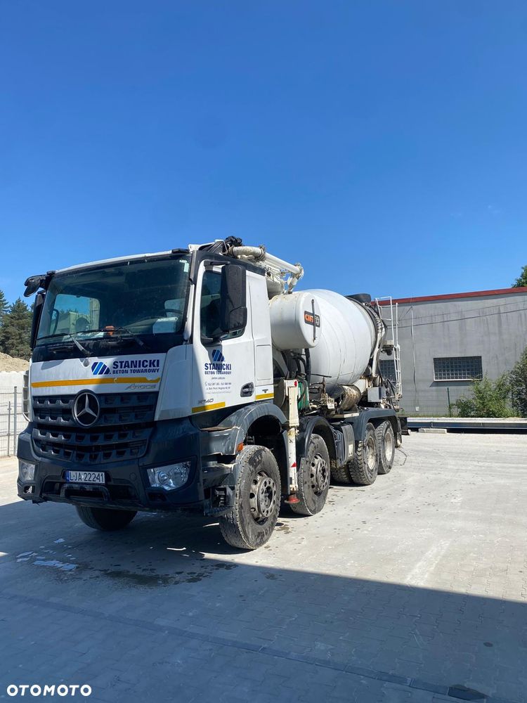 Mercedes-Benz AROCS - 2