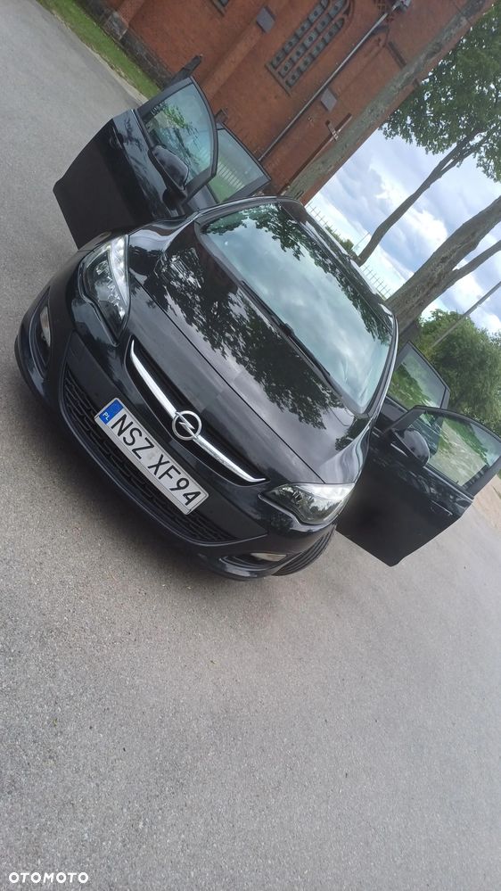 Opel Astra 1.4 T Enjoy - 10