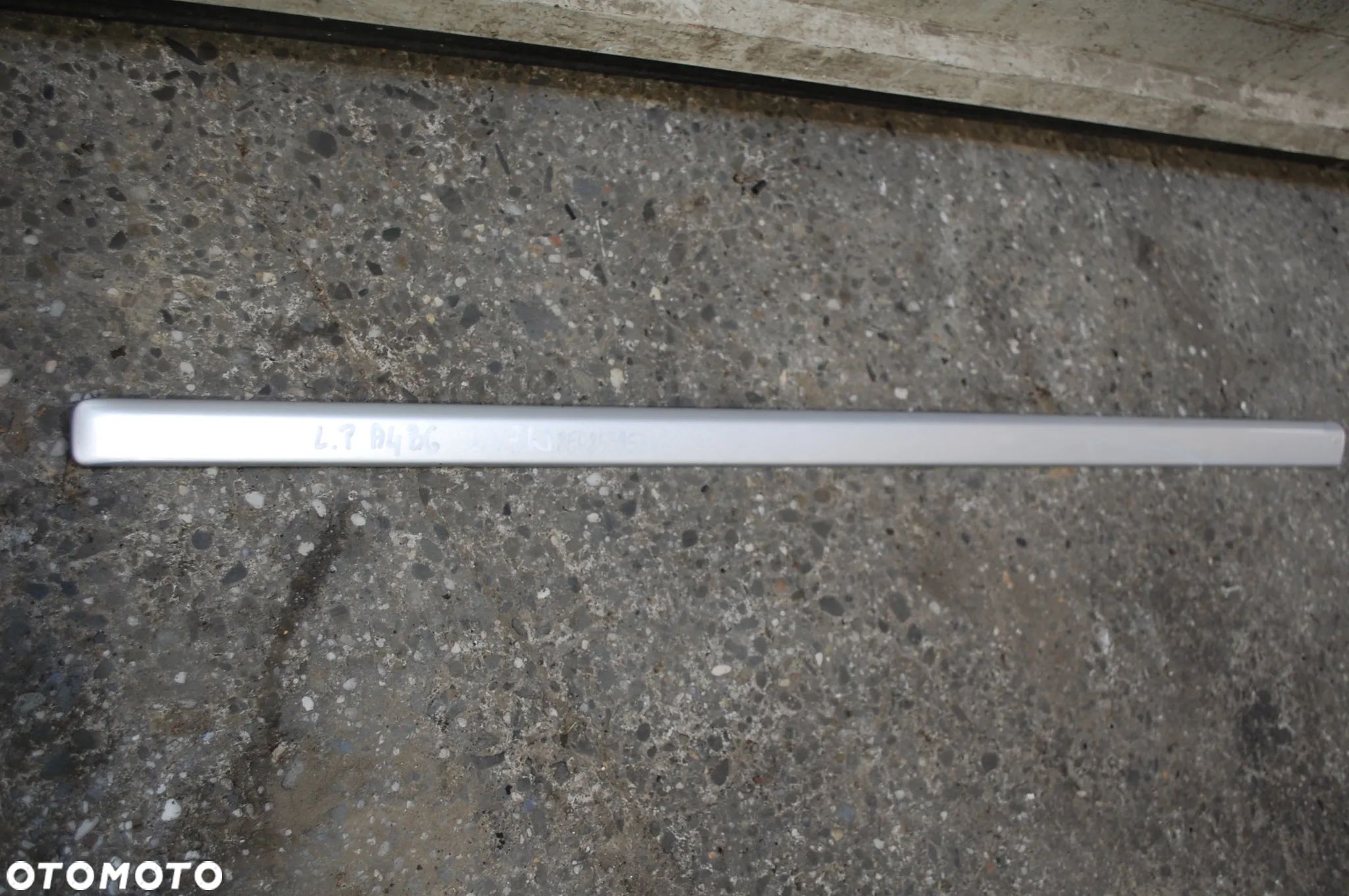 LISTWA DRZWI PRAWY LEWY TYŁ TYLNA LZ5C LY7W LY7Q 8E0853969 8E0853970 AUDI A4 B6 KOMBI - 1