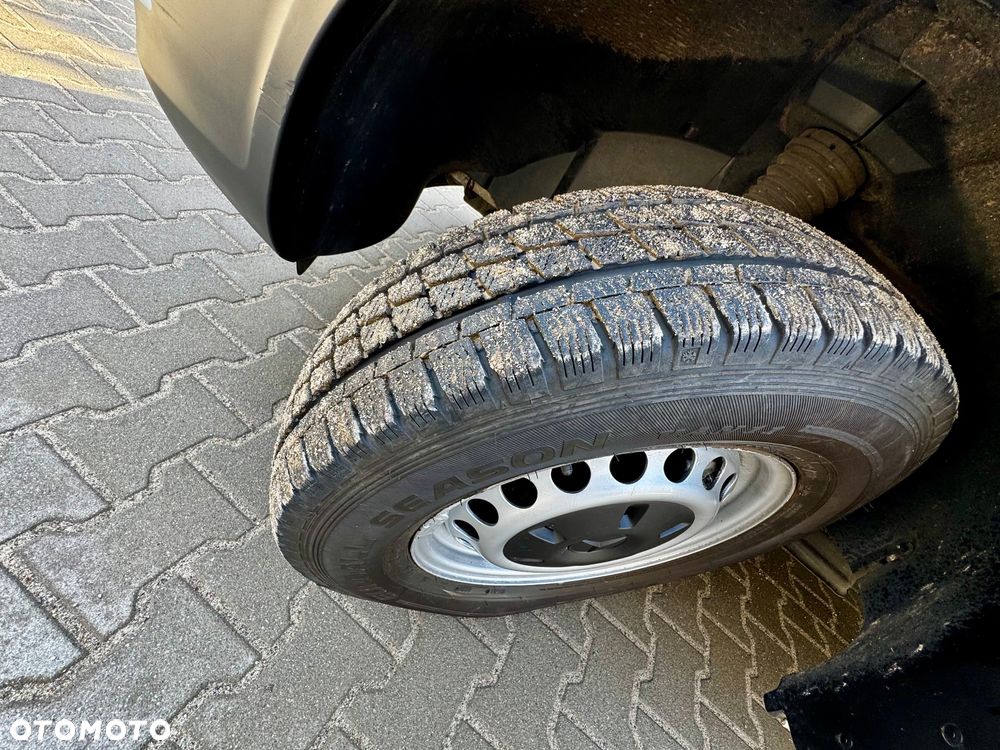 Mercedes-Benz Sprinter - 9