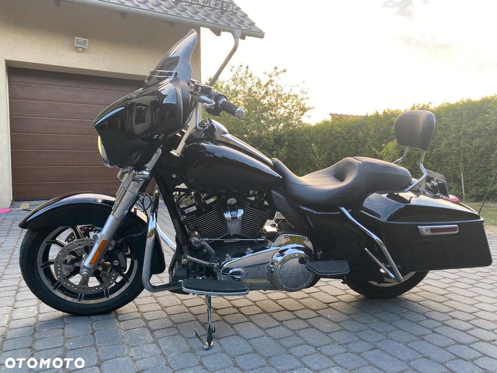 Harley-Davidson Touring Street Glide - 4