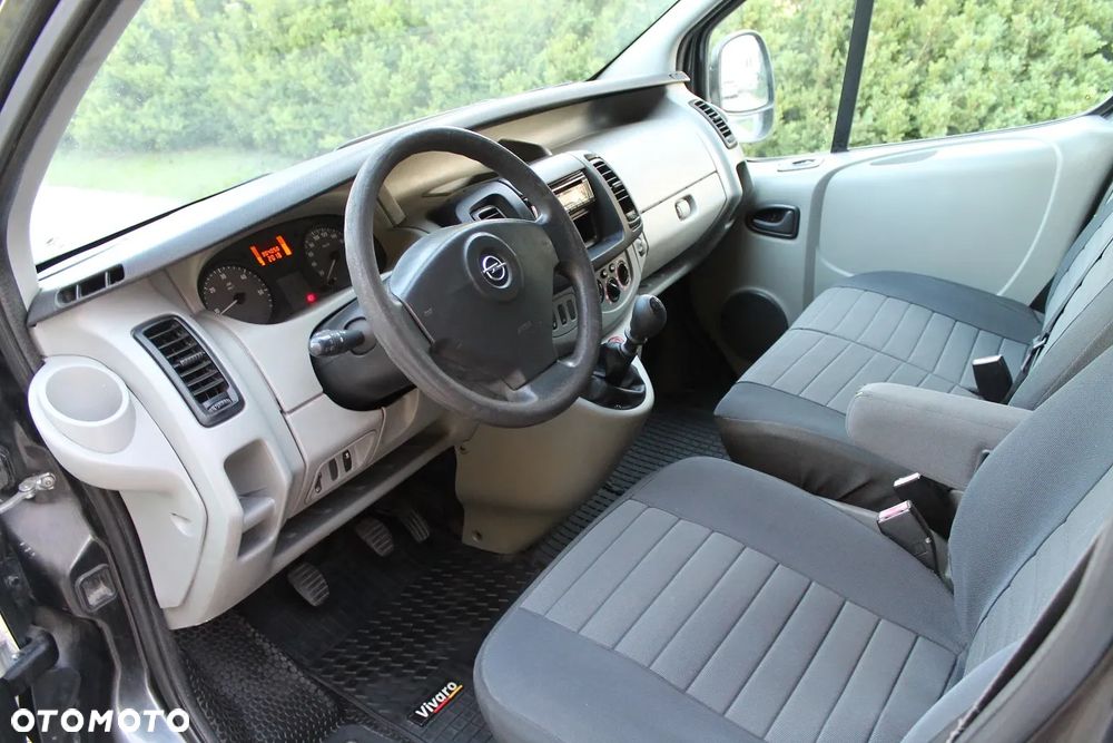 Opel Vivaro - 11