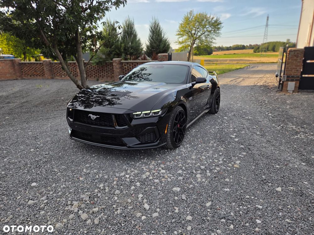 Ford Mustang - 26