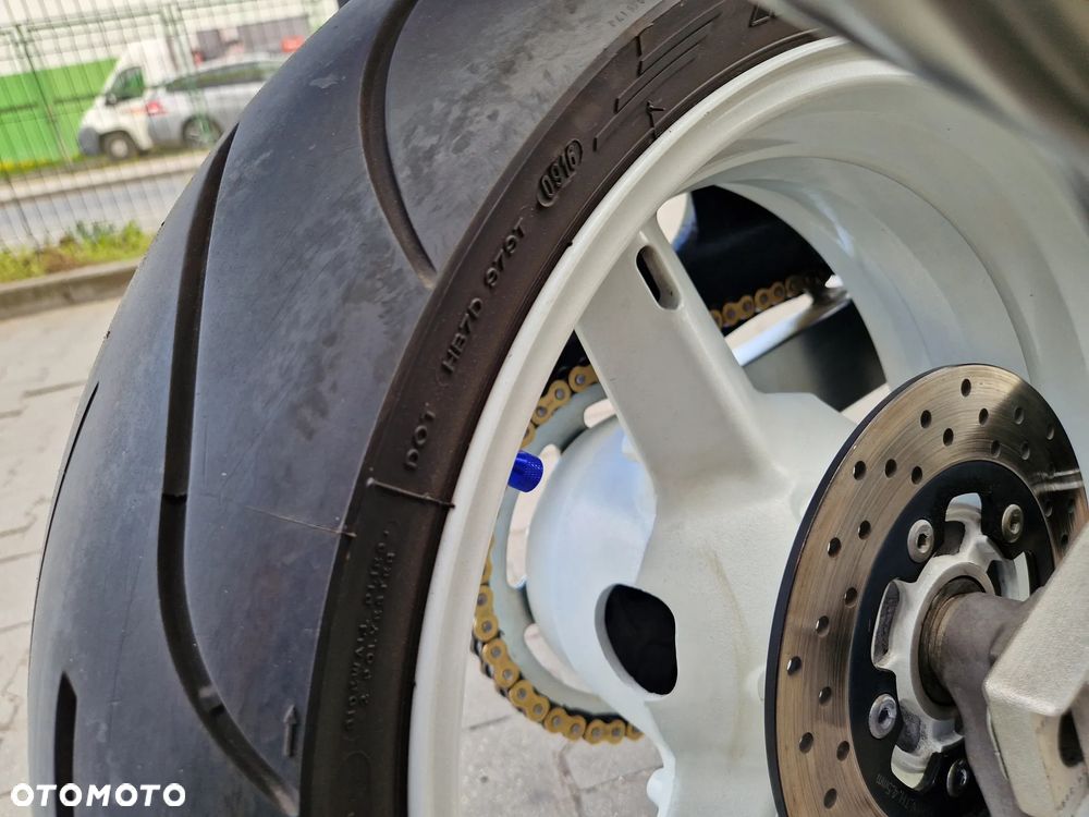 Suzuki GSX-R - 33