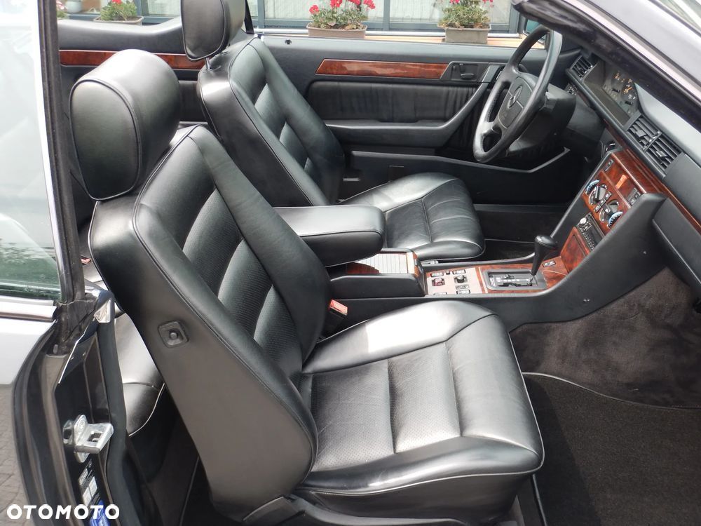 Mercedes-Benz W124 (1984-1993) - 21