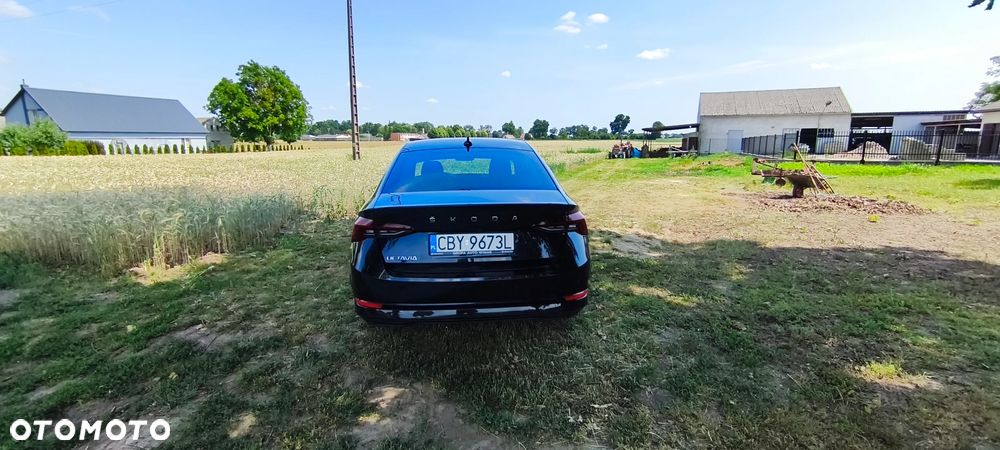 Skoda Octavia 2.0 TDI Ambition DSG - 6