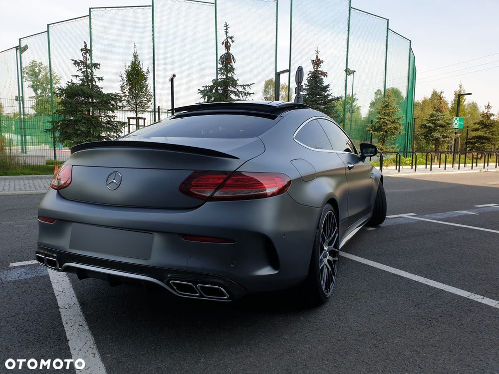 Mercedes-Benz Klasa C AMG 63 S AMG Speedshift 7G-MCT - 29