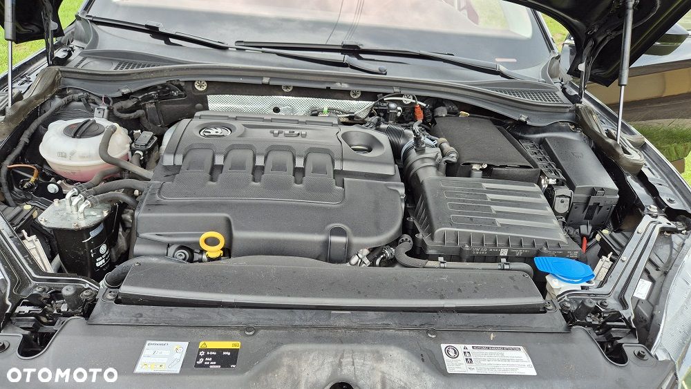 Skoda Superb 2.0 TDI Sportline DSG - 15
