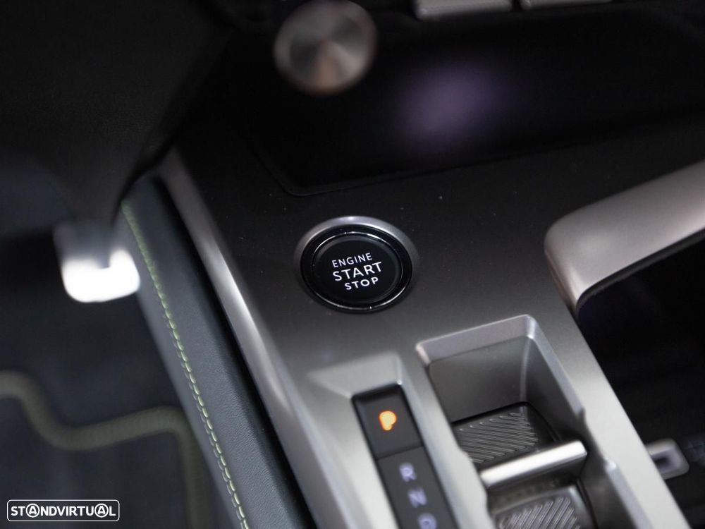 Peugeot 408 Plug-In Hybrid 225 e-EAT8 GT - 16