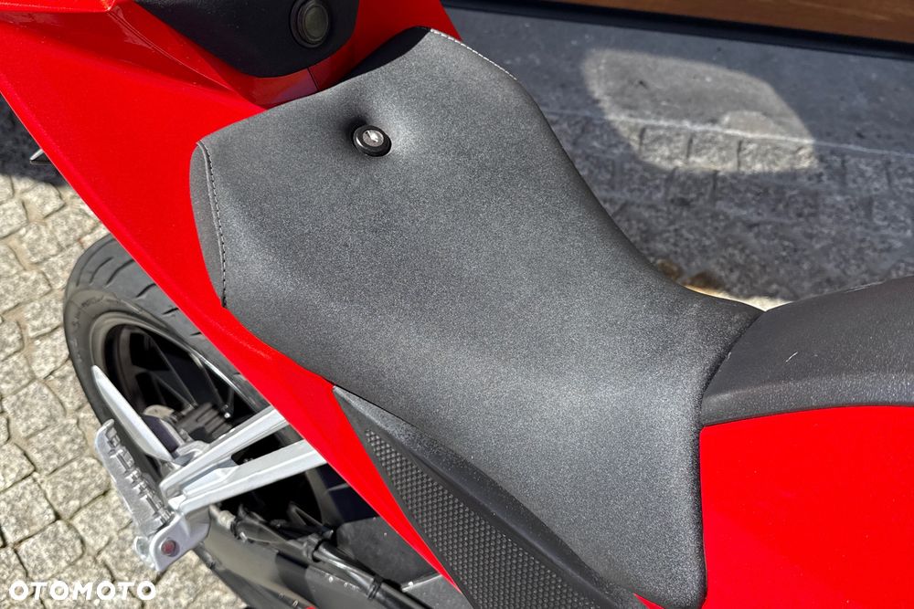Yamaha YZF - 12