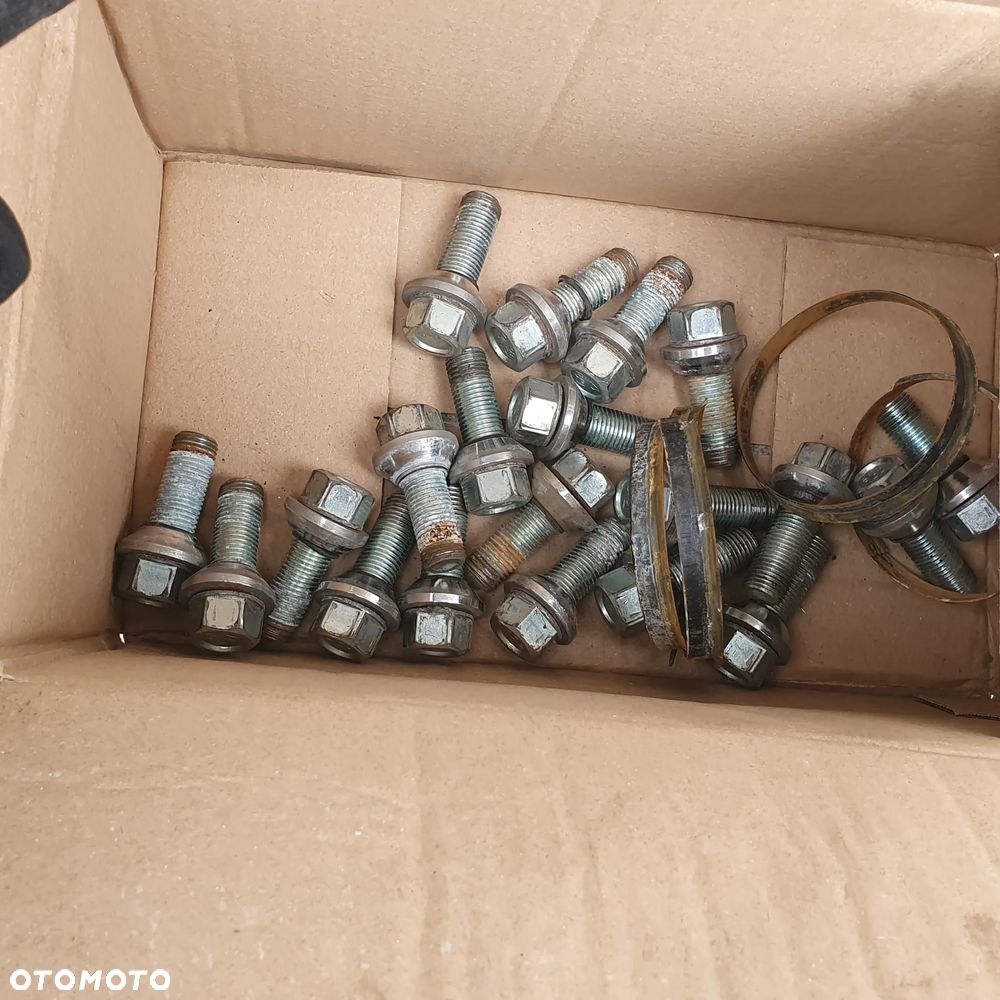 felgi koła zimowe Vivaro Trafic 16 5x120 - 6