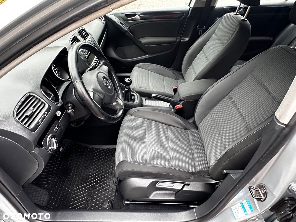 Volkswagen Golf 1.6 Comfortline - 17