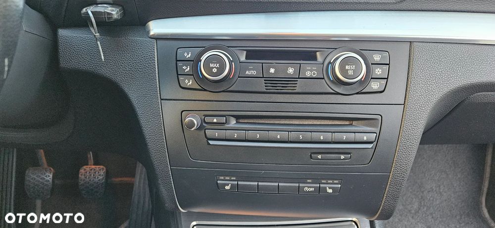 BMW Seria 1 118d - 26