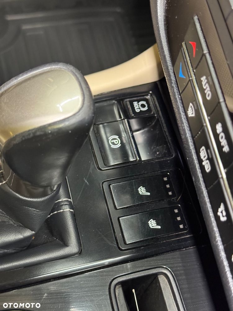 Lexus RX 450h Business Edition - 18