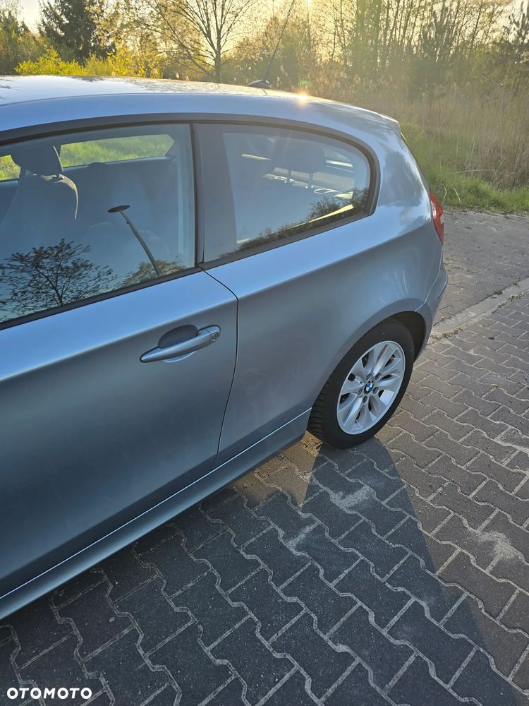 BMW Seria 1 116d DPF - 6