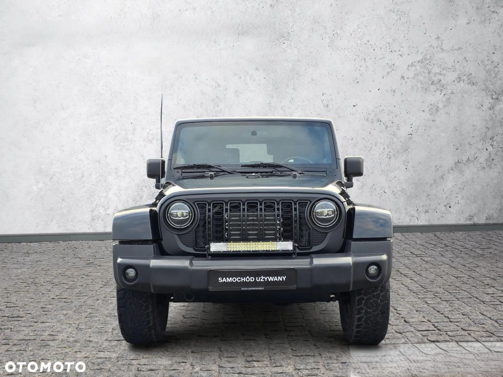Jeep Wrangler - 2