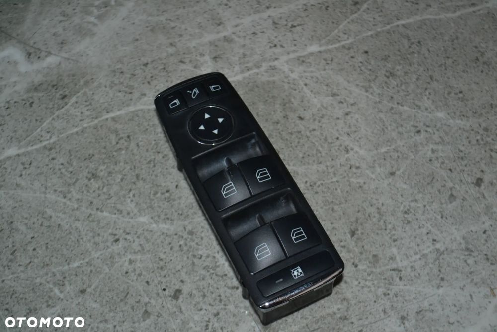 MERCEDES W204 PANEL STEROWANIA SZYB ELEKTRYCZNYCH LUSTEREK 2048703558 - 1