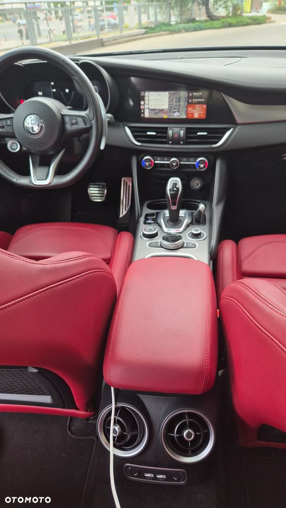 Alfa Romeo Giulia 2.0 Turbo Veloce Q4 - 11