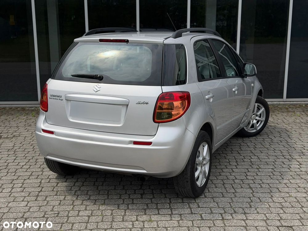 Suzuki SX4 - 21