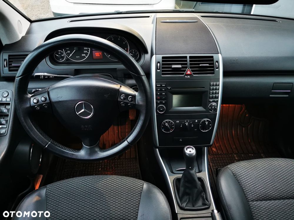 Mercedes-Benz Klasa A 160 BlueEFFICIENCY Avantgarde Special Edition - 6