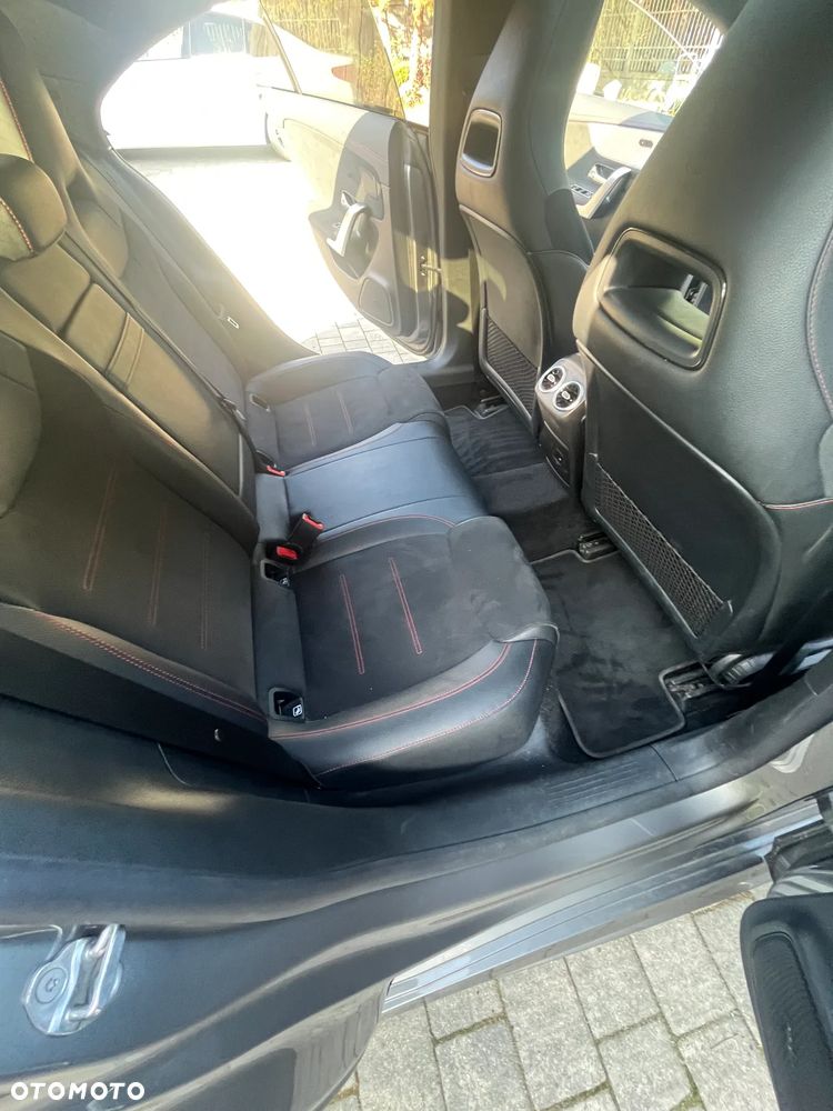 Mercedes-Benz CLA - 8