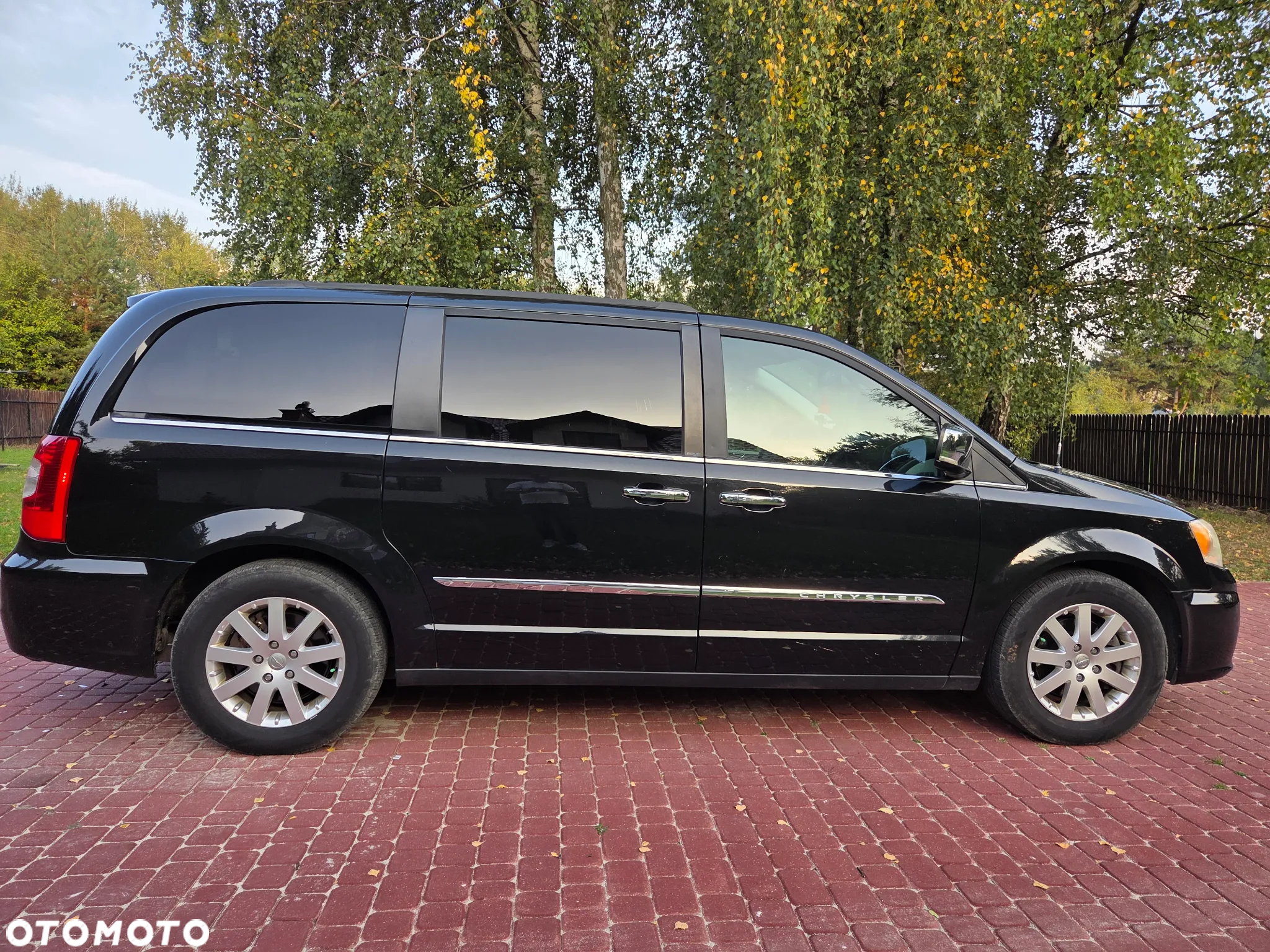 Chrysler Town & Country 3.6 Limited - 6