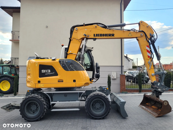 Liebherr A913 compact / 3400h / jak NOWA!!! /