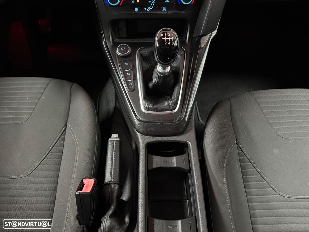 Ford Focus SW 1.5 TDCi Titanium - 29