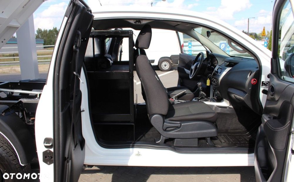 Nissan Navara - 22