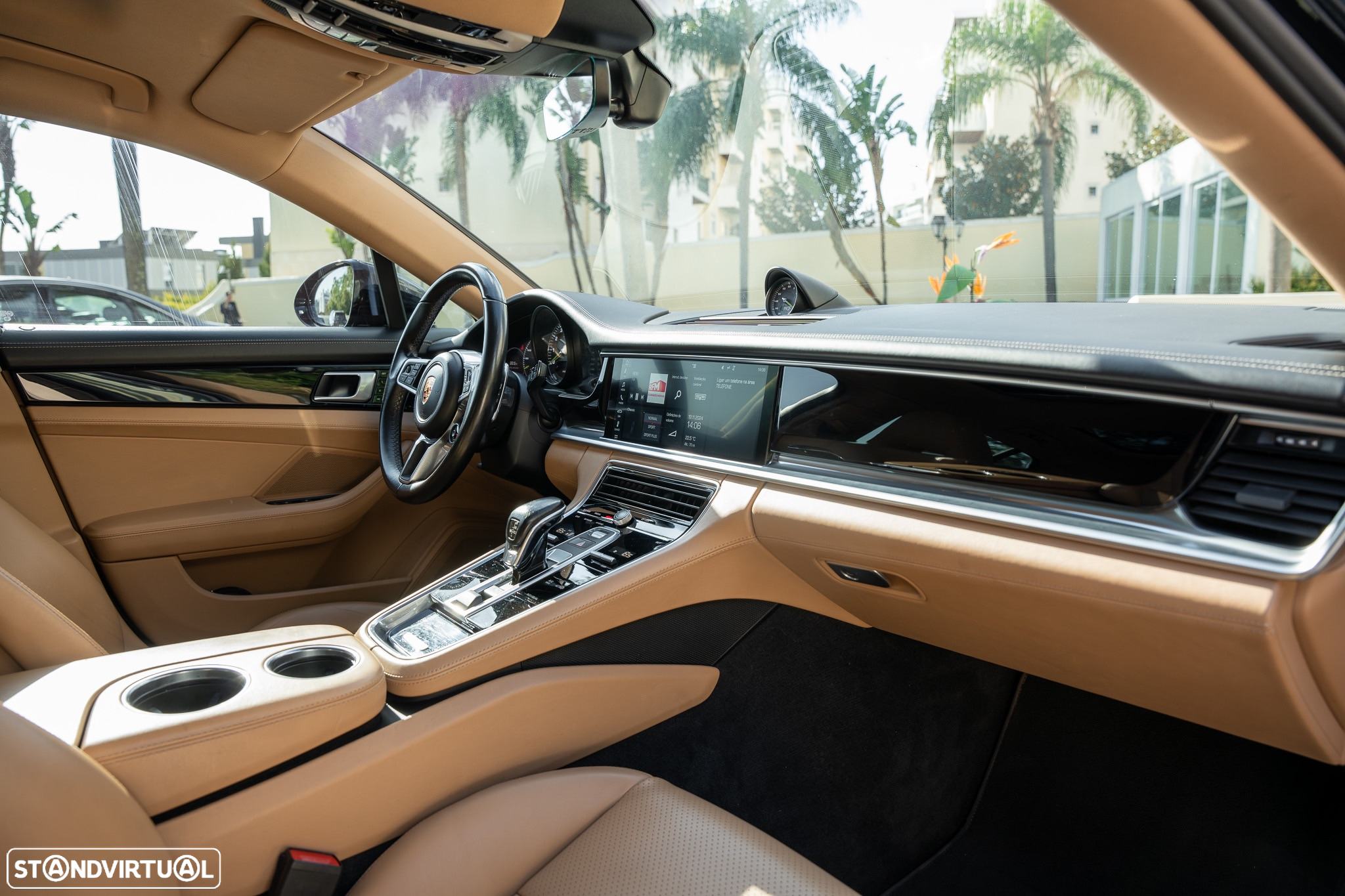 Porsche Panamera 4 E-Hybrid - 10