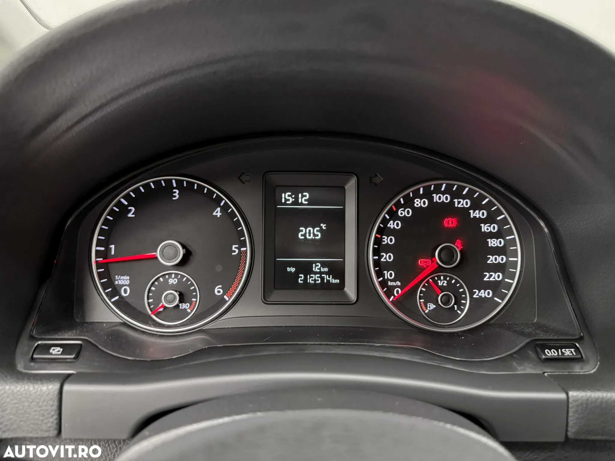 Volkswagen Golf Plus 2.0 TDI DPF Comfortline - 21