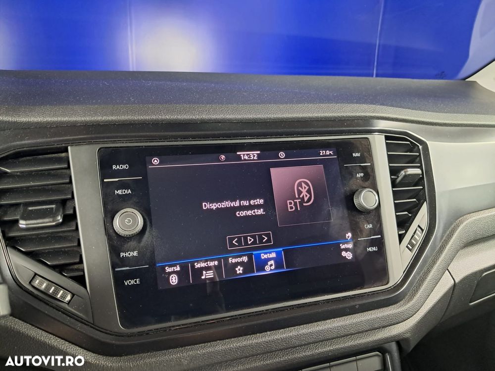 Volkswagen T-Roc - 16