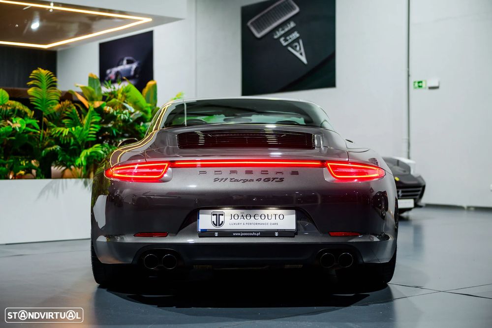 Porsche 911 (991) Targa 4 GTS PDK - 11