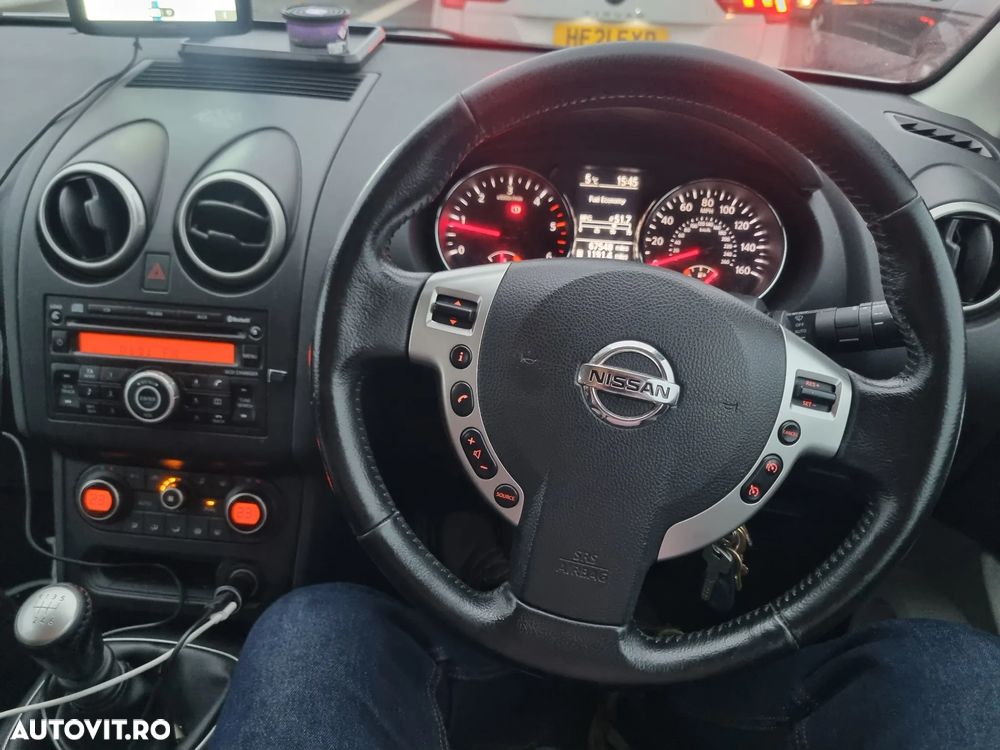 Nissan Qashqai 1.5 DCI DPF visia ECO - 2