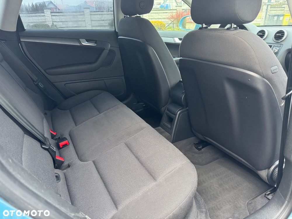 Audi A3 Sportback 2.0 TDI DPF Attraction - 11