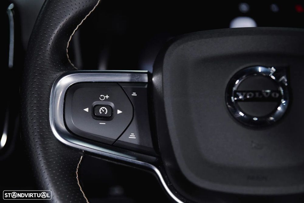 Volvo XC 40 P8 AWD Recharge RDesign - 21