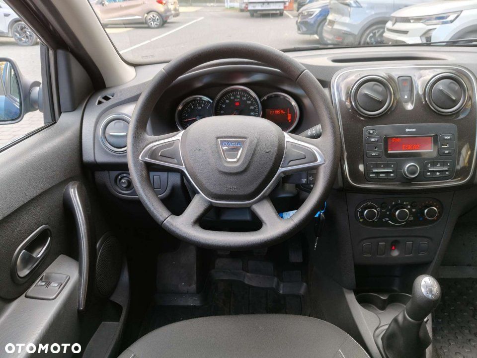 Dacia Sandero - 6