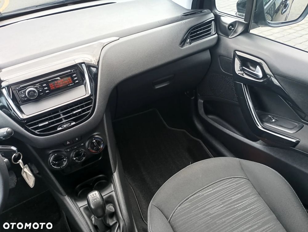 Peugeot 208 68 VTI Access - 23