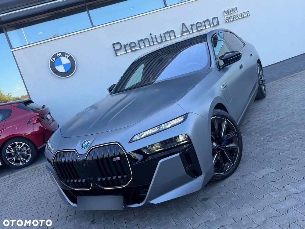 BMW Seria 7 M760e PHEV xDrive Individual Edition sport - 24