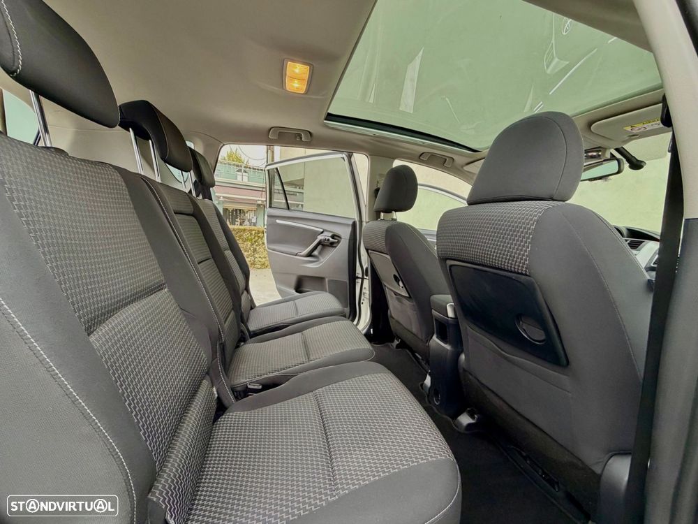 Toyota Verso 1.6 D-4D Active - 27