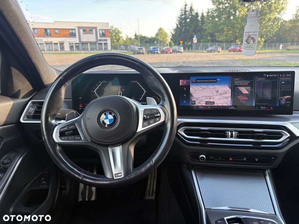 BMW Seria 3 318i M Sport - 16