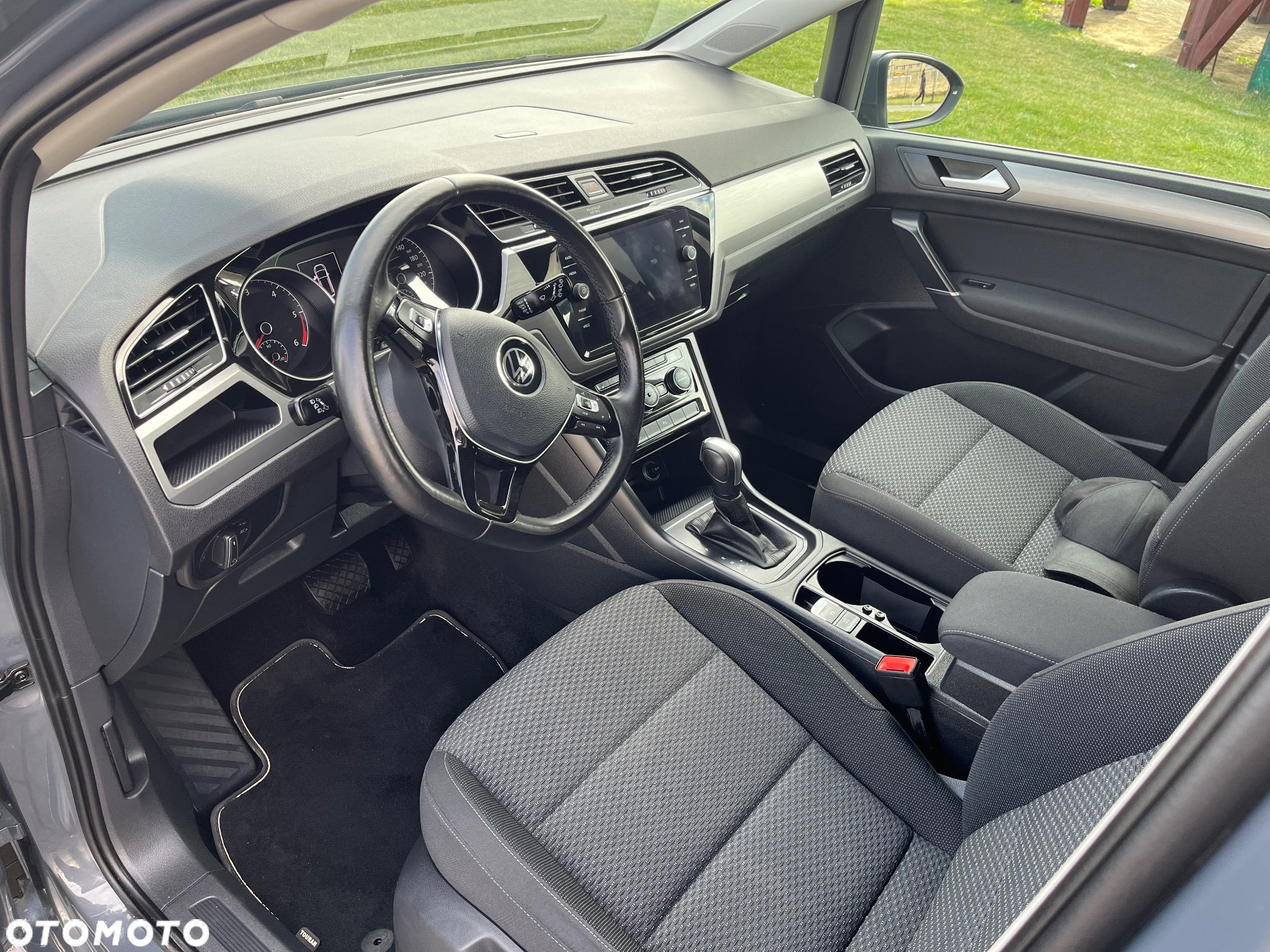 Volkswagen Touran 2.0 TDI SCR DSG Comfortline - 17