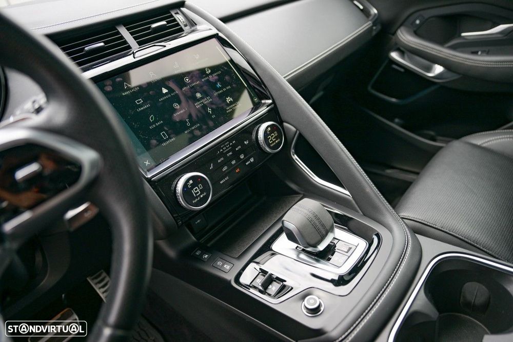 Jaguar E-Pace — fotografia 42