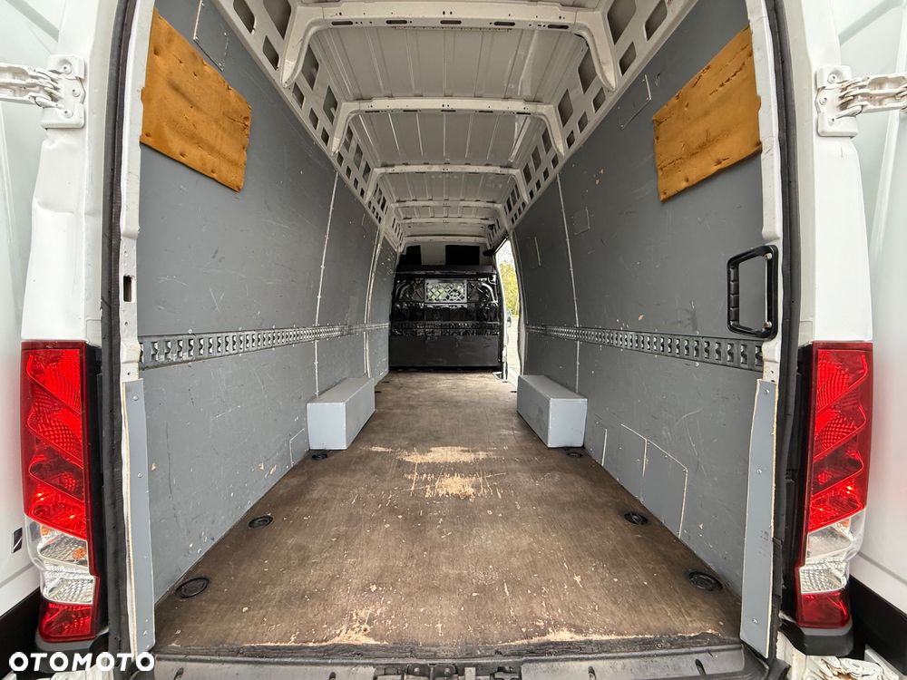 Iveco 35 S  3.0 - 23
