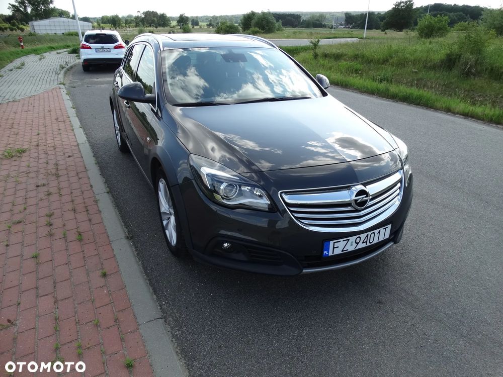 Opel Insignia Country Tourer 2.0 Diesel 4x4 Exclusive - 6
