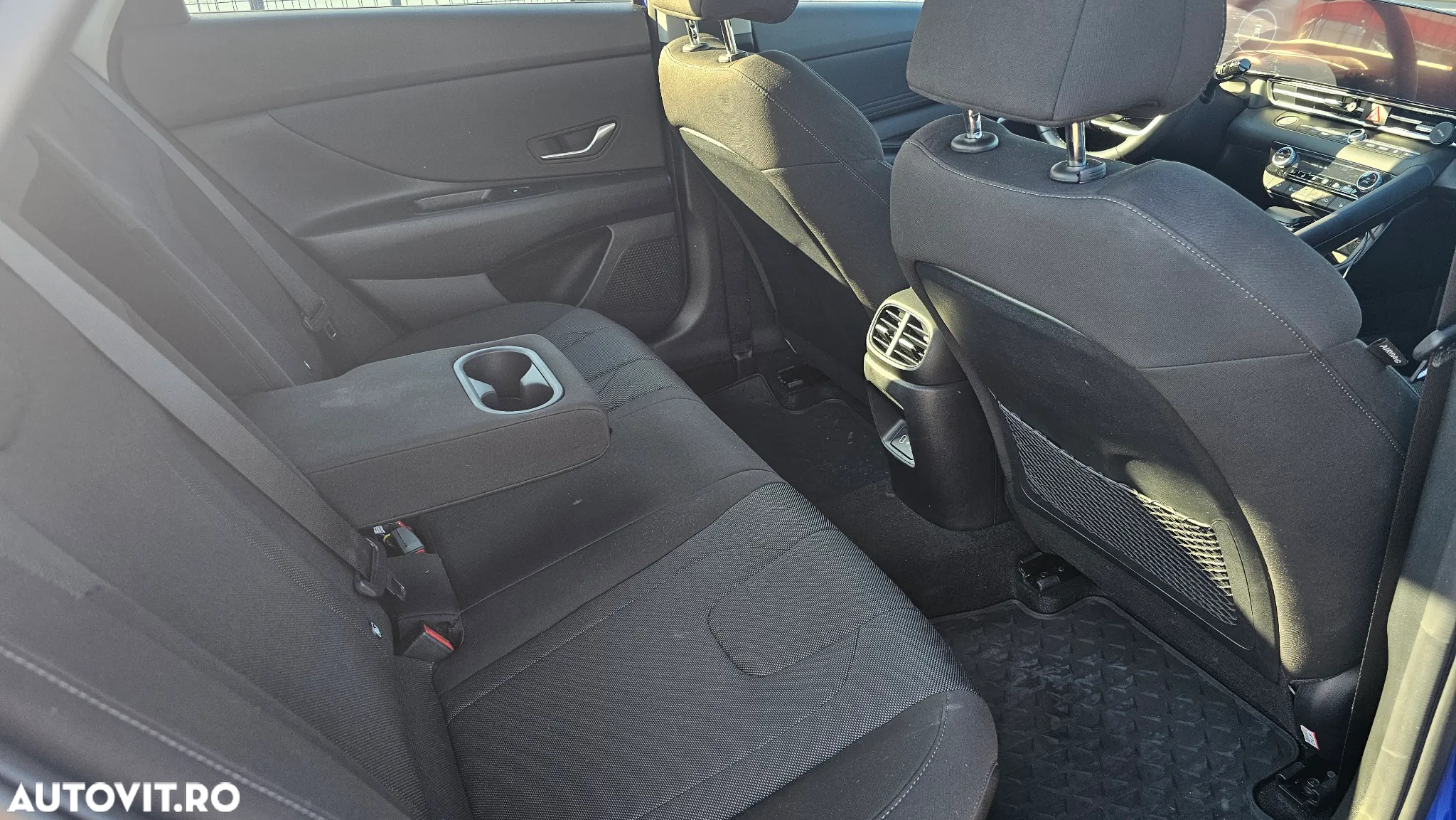Hyundai Elantra 1.6 l 123 CP CVT Highway - 7